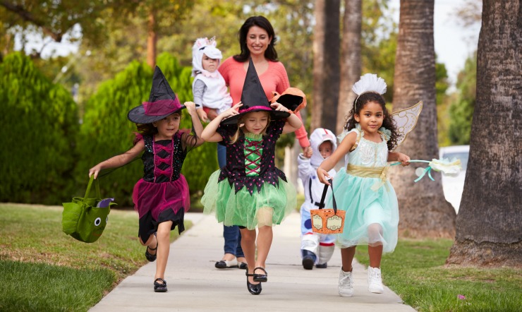 Halloween Safety Checklist to review before your kids go trick-or-treating.